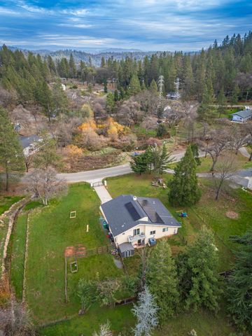 17877 Alexandra Way, Grass Valley, CA 95949