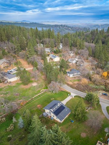 17877 Alexandra Way, Grass Valley, CA 95949