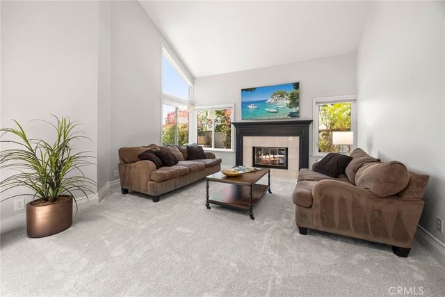 28671 Walnut Grove, Mission Viejo, CA 92692