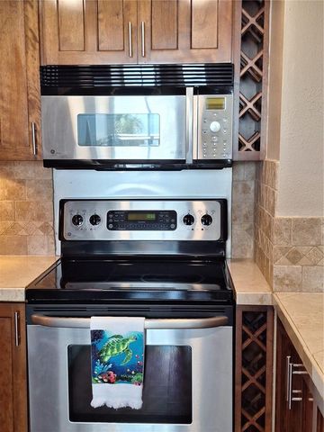 4015 BAYSHORE BOULEVARD 4A, Tampa, FL 33611