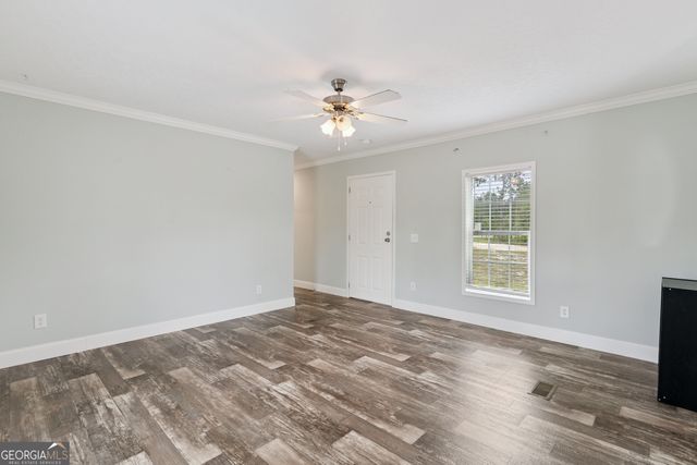 6064 S Us Highway 301, Jesup, GA 31546