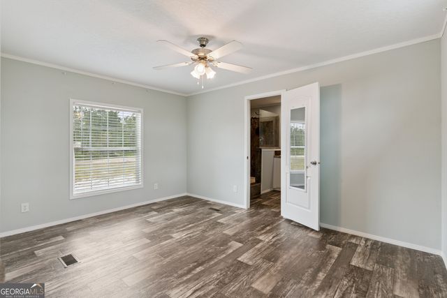 6064 S Us Highway 301, Jesup, GA 31546
