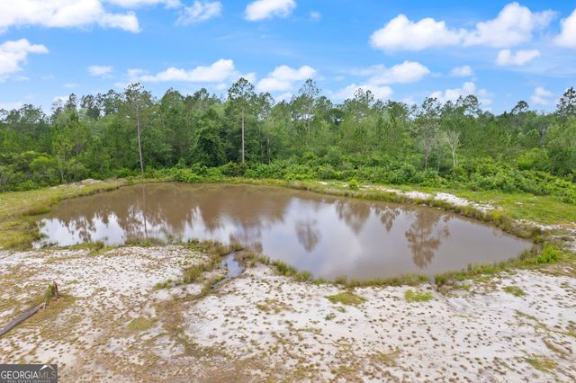 6064 S Us Highway 301, Jesup, GA 31546