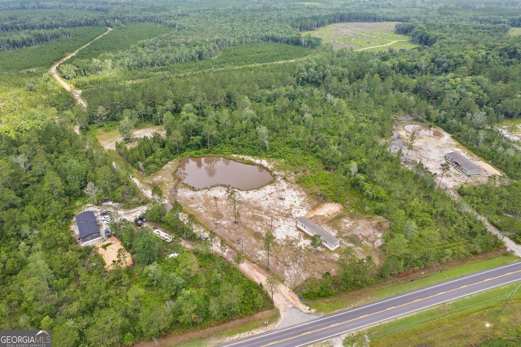 6064 S Us Highway 301, Jesup, GA 31546