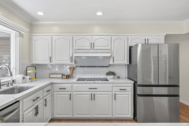 19319 Falmouth Court, Saratoga, CA 95070