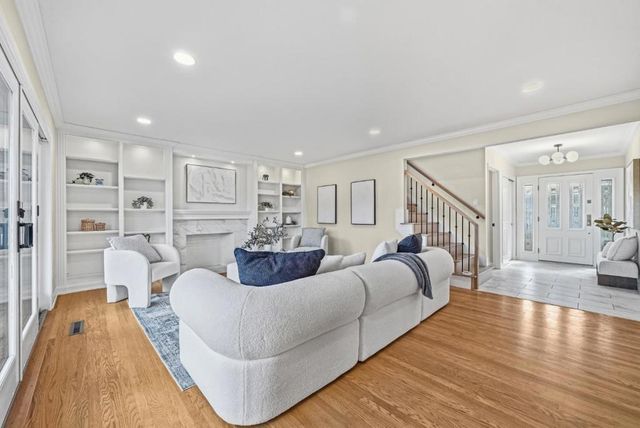 19319 Falmouth Court, Saratoga, CA 95070