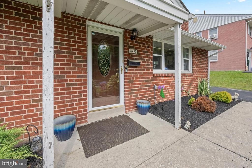 8733 OLD LINE RD, PHILADELPHIA, PA 19128 — photo 5