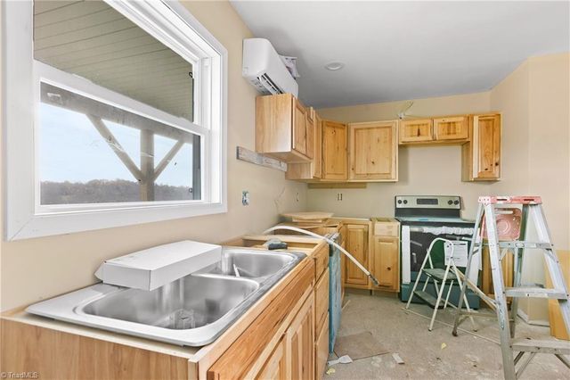 222 Mountain Valley Drive, Traphill, NC 28685