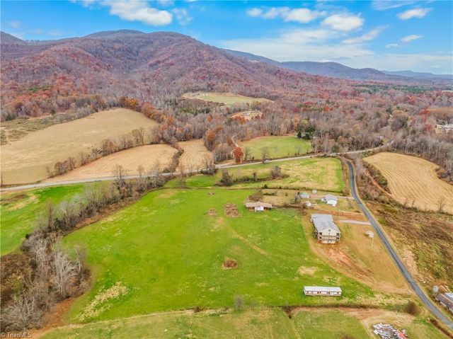 222 Mountain Valley Drive, Traphill, NC 28685