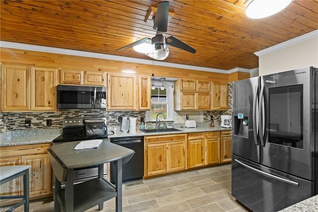 222 Mountain Valley Drive, Traphill, NC 28685