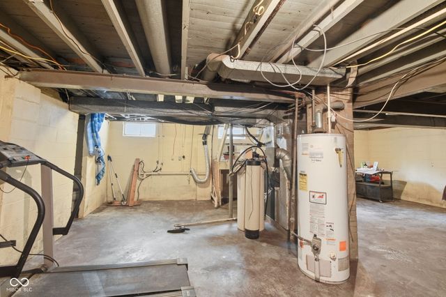 1047 N Berwick Avenue, Indianapolis, IN 46222