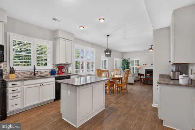 47638 RHYOLITE PL, Sterling, VA 20165