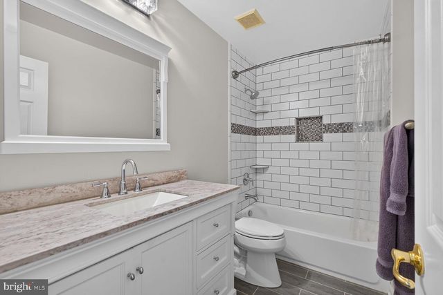 47638 RHYOLITE PL, Sterling, VA 20165