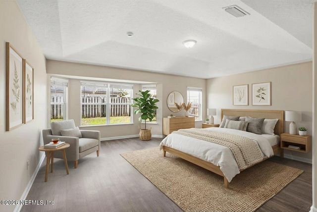 1472 REDBIRD CREEK Drive, Jacksonville, FL 32221