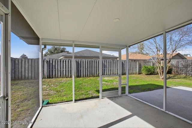 1472 REDBIRD CREEK Drive, Jacksonville, FL 32221