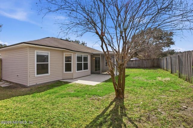 1472 REDBIRD CREEK Drive, Jacksonville, FL 32221