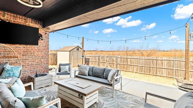 1507 NW 13th Place, Moore, OK 73170