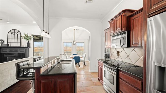 1507 NW 13th Place, Moore, OK 73170