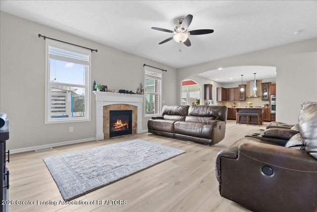 10602 Ballinalee Lane, Grand Ledge, MI 48837