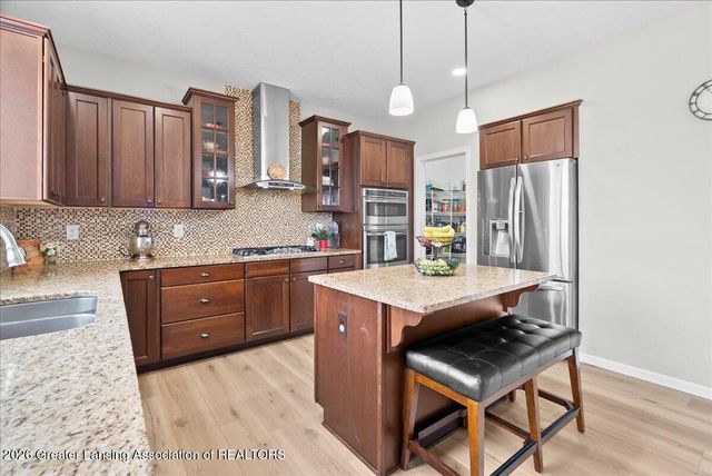 10602 Ballinalee Lane, Grand Ledge, MI 48837