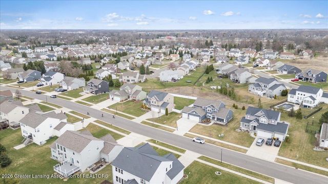 10602 Ballinalee Lane, Grand Ledge, MI 48837