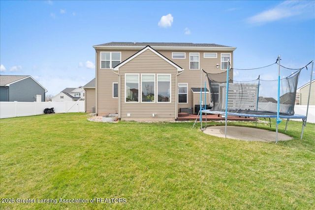 10602 Ballinalee Lane, Grand Ledge, MI 48837