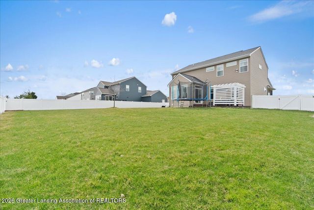 10602 Ballinalee Lane, Grand Ledge, MI 48837