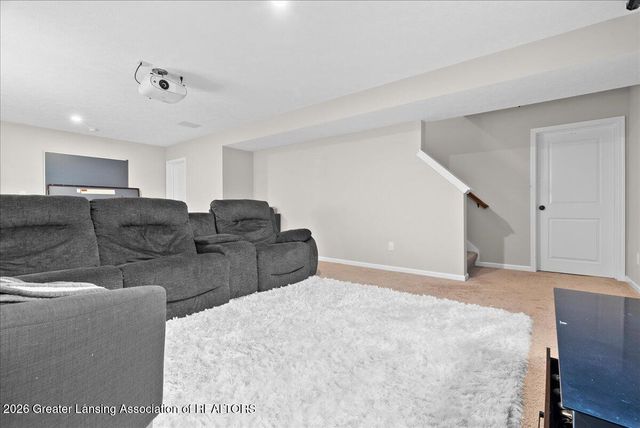 10602 Ballinalee Lane, Grand Ledge, MI 48837
