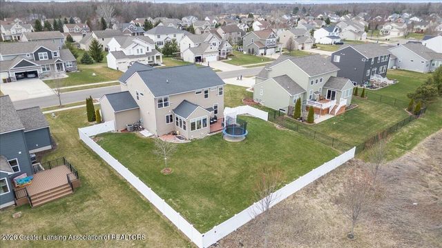 10602 Ballinalee Lane, Grand Ledge, MI 48837