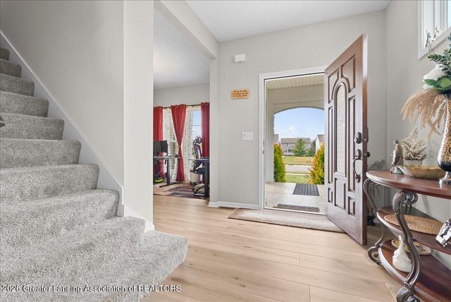 10602 Ballinalee Lane, Grand Ledge, MI 48837