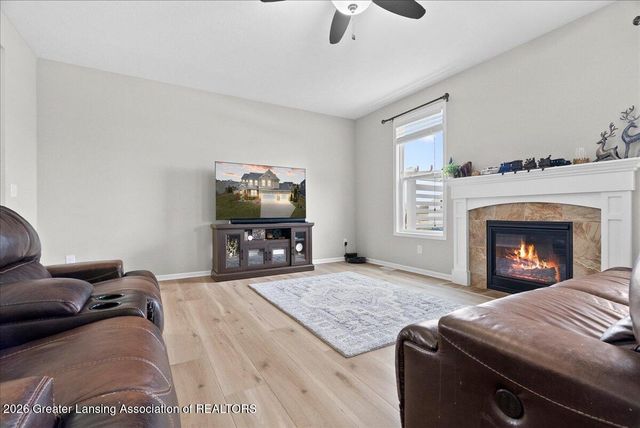 10602 Ballinalee Lane, Grand Ledge, MI 48837