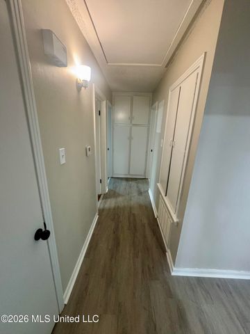 128 Colebrook Avenue, Jackson, MS 39209