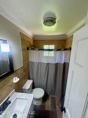 128 Colebrook Avenue, Jackson, MS 39209