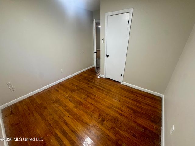 128 Colebrook Avenue, Jackson, MS 39209