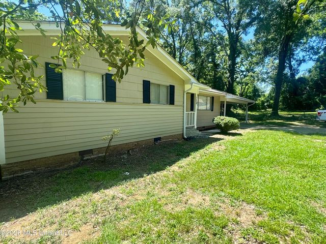 128 Colebrook Avenue, Jackson, MS 39209