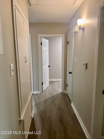 128 Colebrook Avenue, Jackson, MS 39209