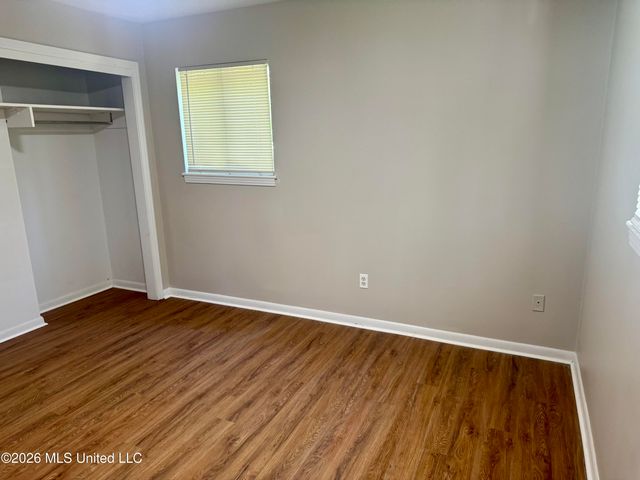 128 Colebrook Avenue, Jackson, MS 39209
