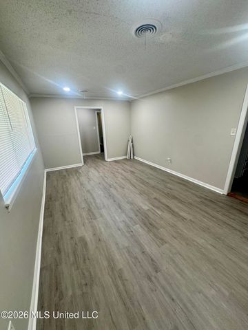 128 Colebrook Avenue, Jackson, MS 39209