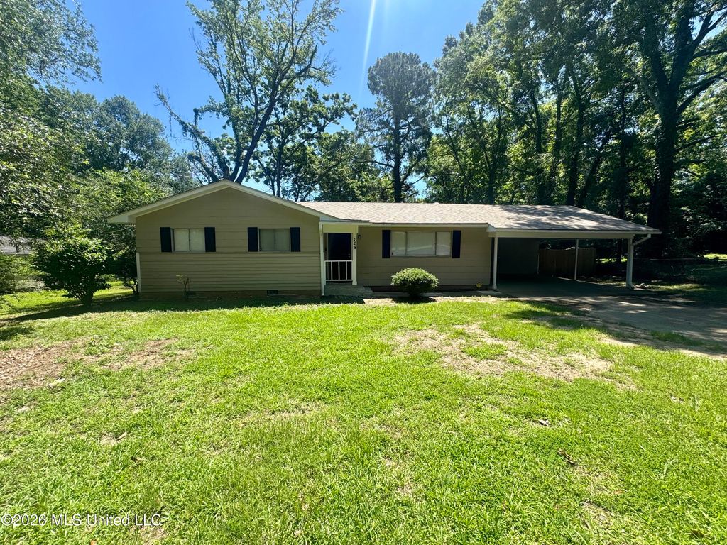 128 Colebrook Avenue, Jackson, MS 39209
