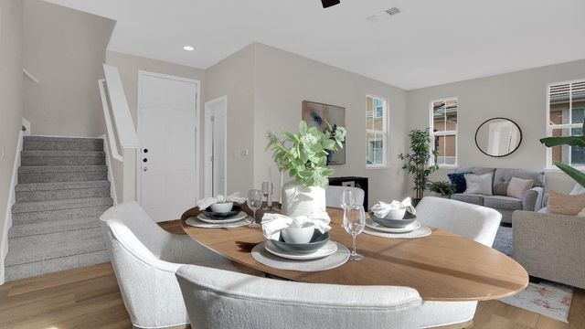 17125 Laurel Oak Ln, Lathrop, CA 95330