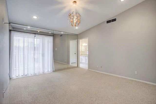 2220 Bering Drive 6, Houston, TX 77057