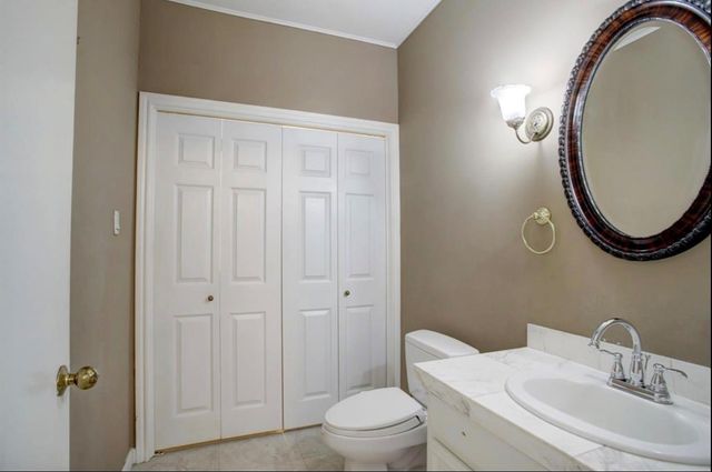 2220 Bering Drive 6, Houston, TX 77057