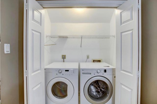 2220 Bering Drive 6, Houston, TX 77057