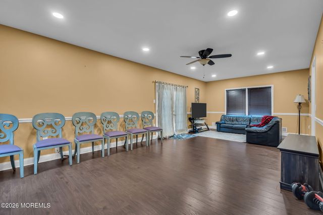 250 Bartley Road, Jackson, NJ 08527