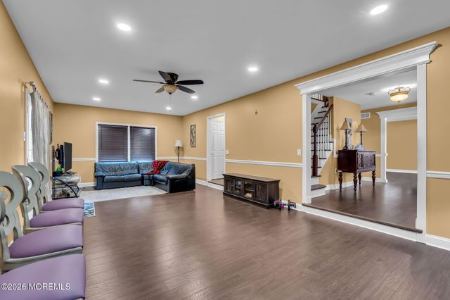 250 Bartley Road, Jackson, NJ 08527