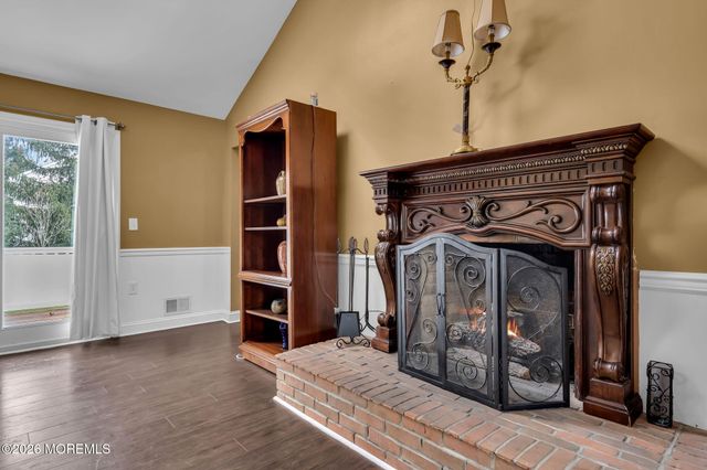 250 Bartley Road, Jackson, NJ 08527