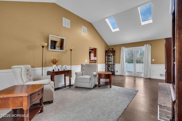 250 Bartley Road, Jackson, NJ 08527