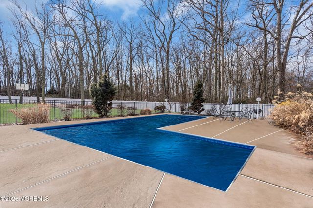 250 Bartley Road, Jackson, NJ 08527