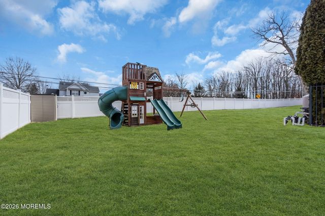 250 Bartley Road, Jackson, NJ 08527