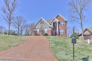 127 Waters Hill Cir, Lebanon, TN 37087